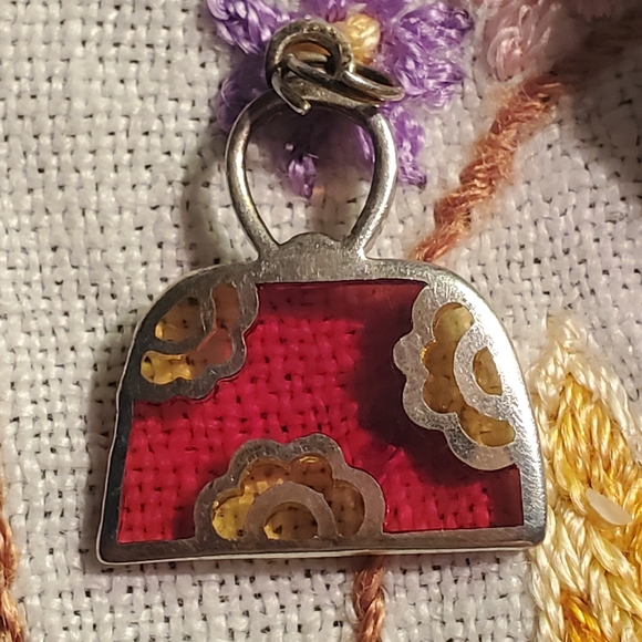 Vintage 925 Silver and Red Glass Purse Handbag Fancy Floral Charm Signed - Picture 3 of 5